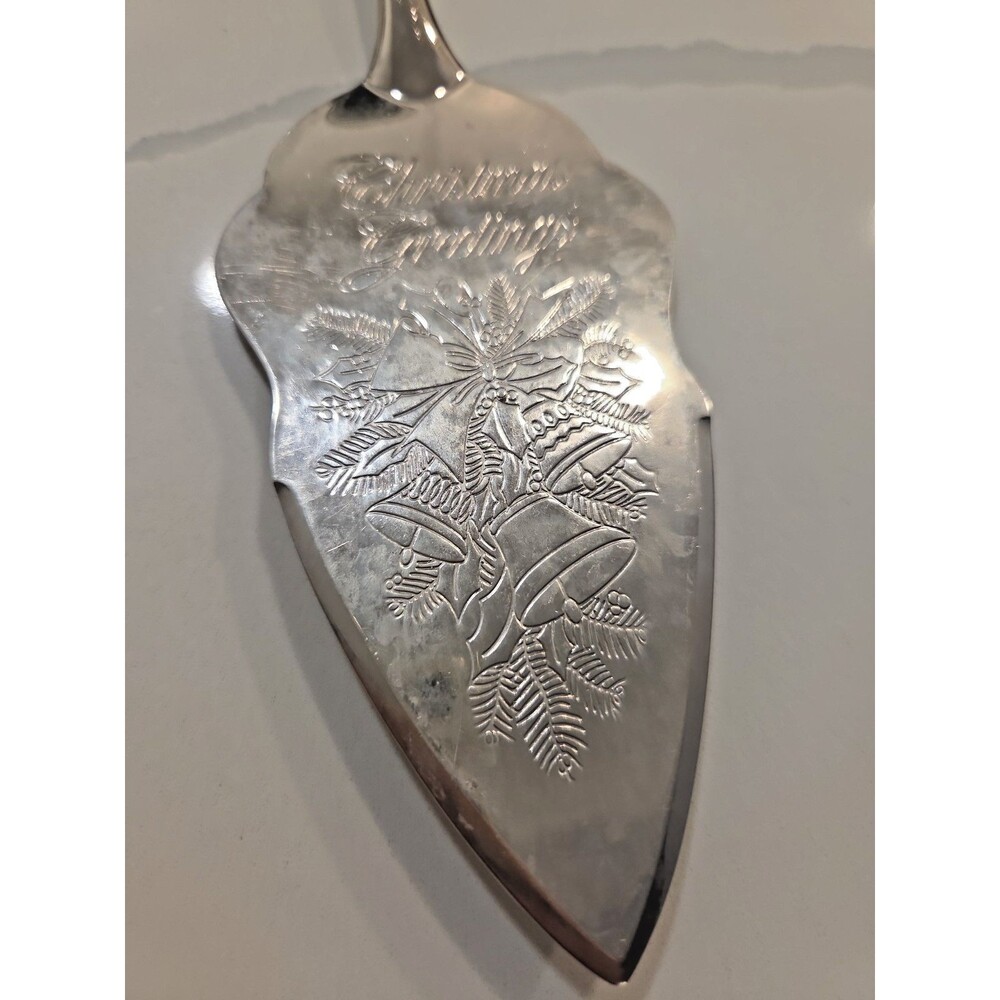 Vintage International Silver Co Christmas Greetings Silverplate Cake Pie Server